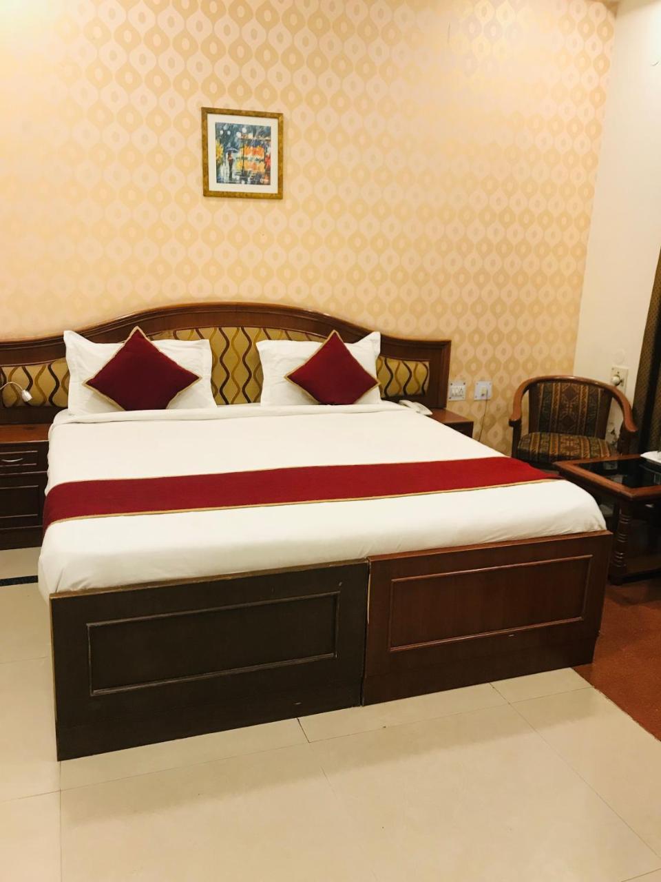 Hotel Sunrise Inn Lucknow Exterior foto